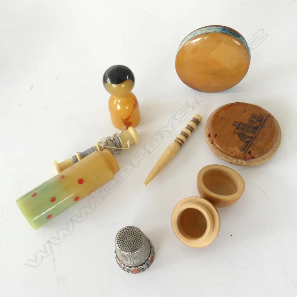 ASST PIN WHEELS/THIMBLE ETC Image 1++