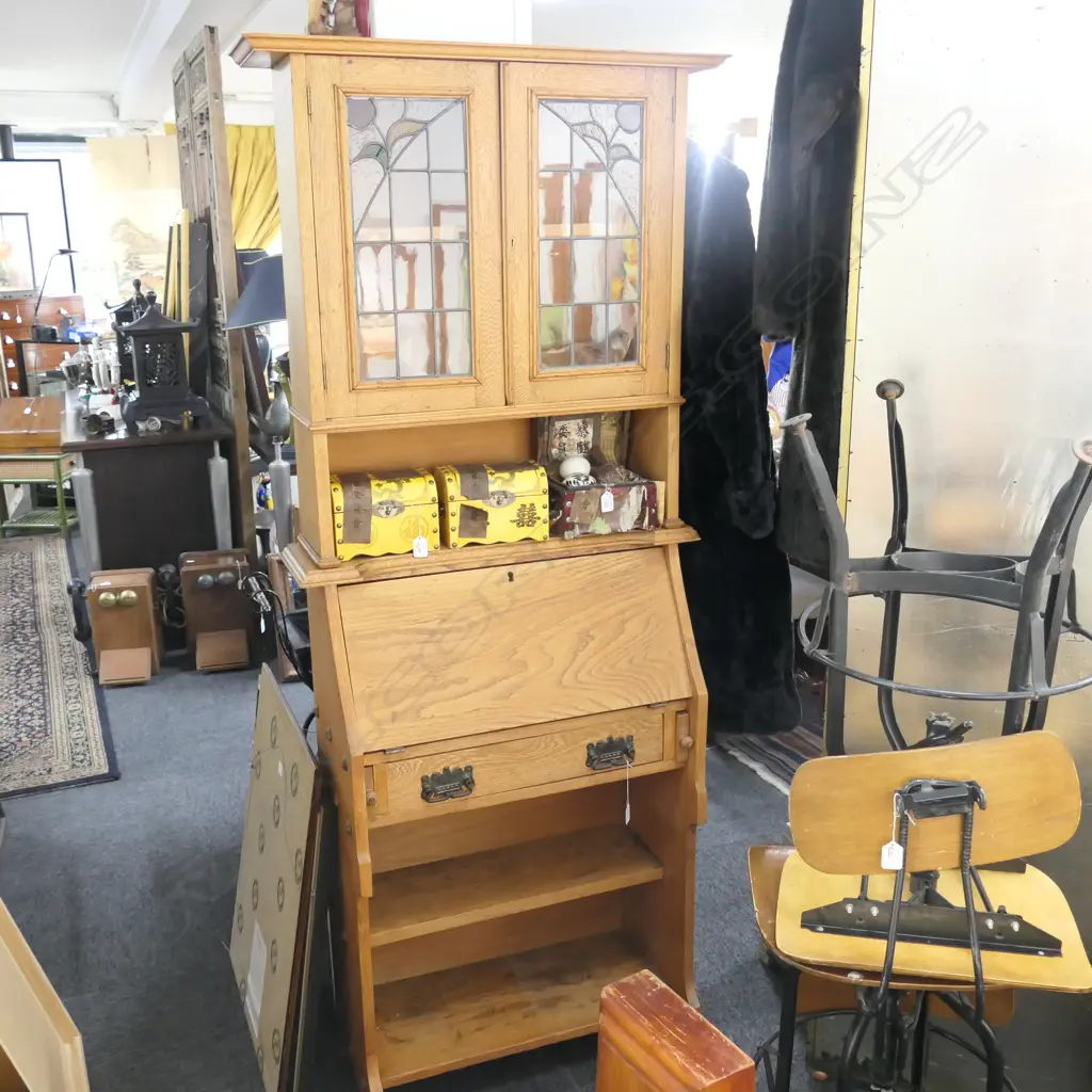 OAK COMBINATION BUREAU BOOKCASE  Image 1++