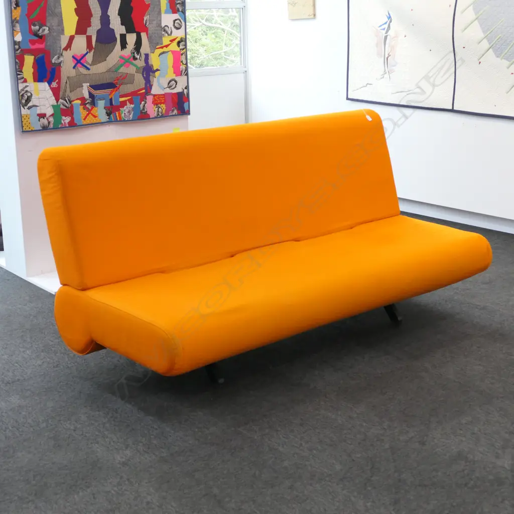 ITALIAN 'MERITALIA' ORANGE (WOOLBLEND) FOLD-DOWN DAYBED / SOFA W. Image 1++