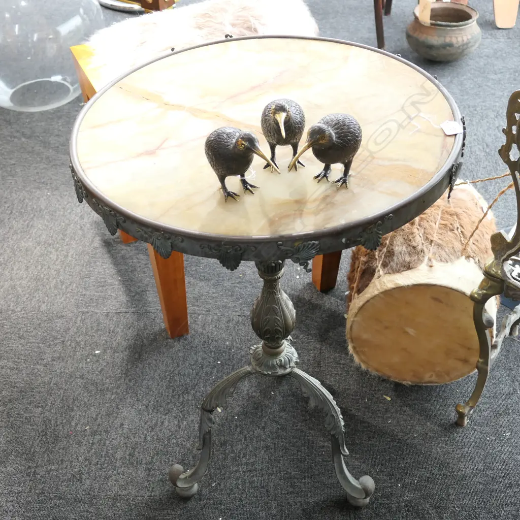 MARBLE TOPPED BROZE FRENCH STYLE SIDE TABLE Image 1++