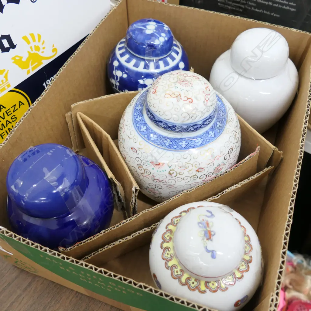 BOX OF GINGER JARS X 5 PCE Image 1++
