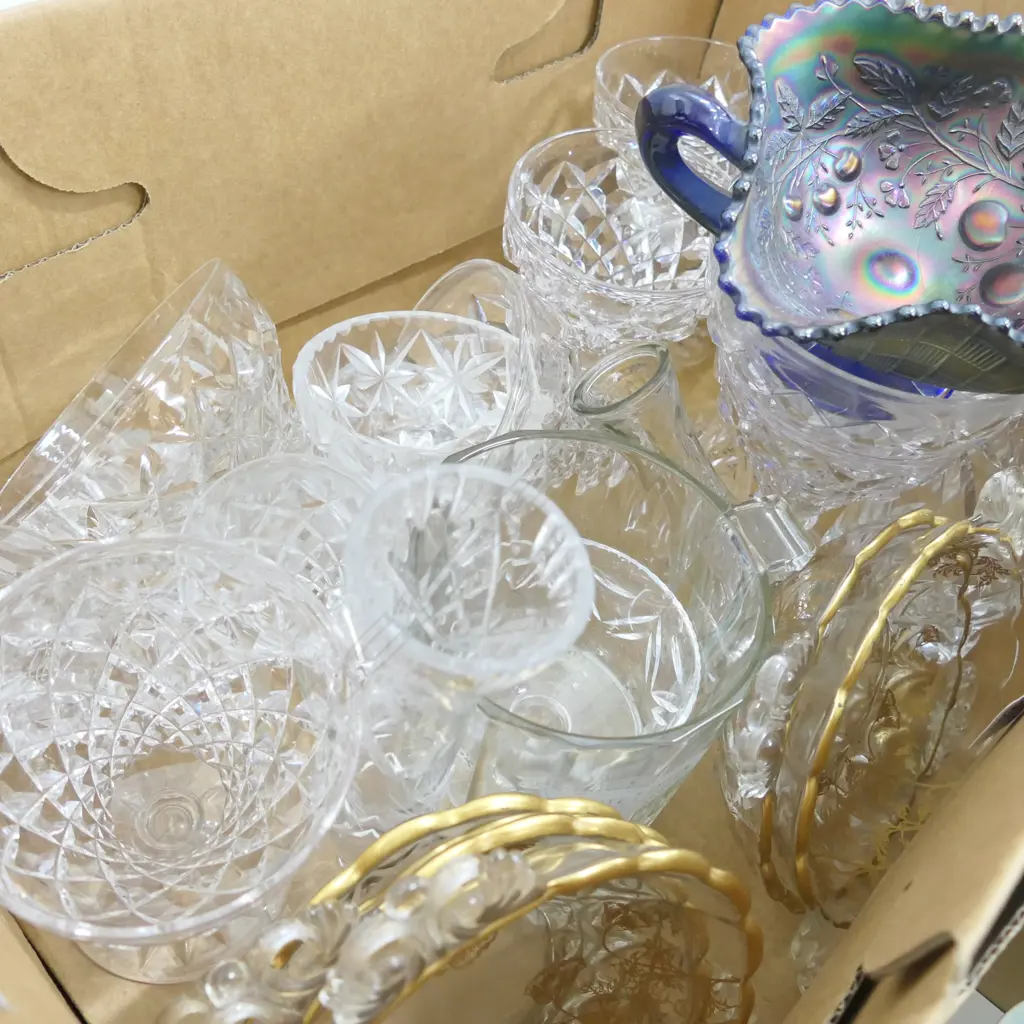 LOT ASST CRYSTAL GLASSES/VASES /ETC Image 1++