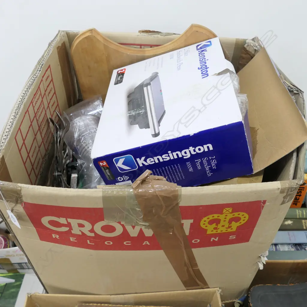 LARGE BOX KITCHENWARE Image 1++