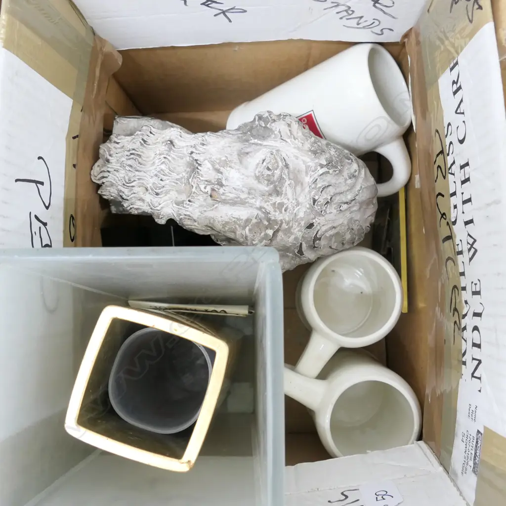 LOT ASST ITEMS Image 1++