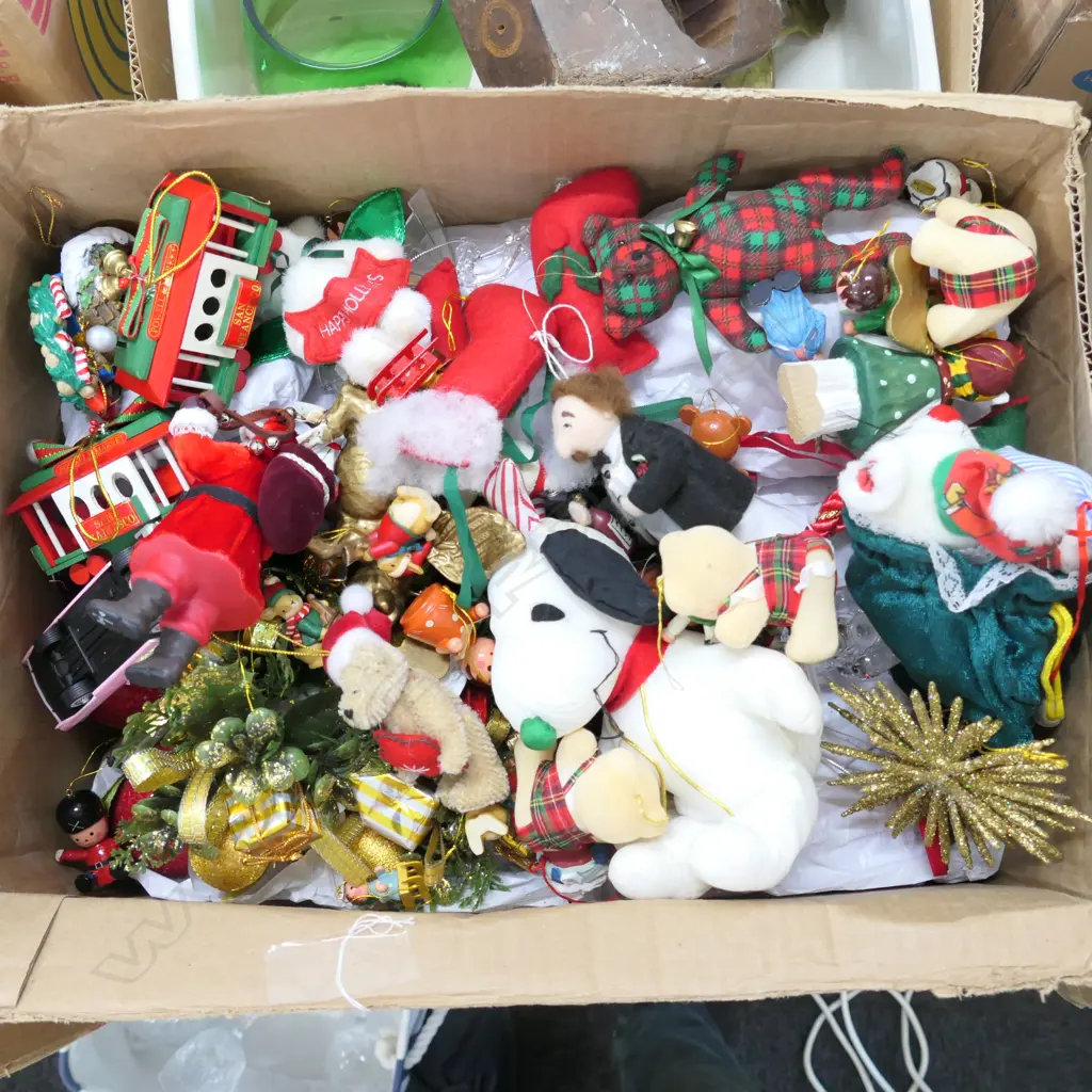 BOX CHRISTMAS DECORATIONS Image 1++