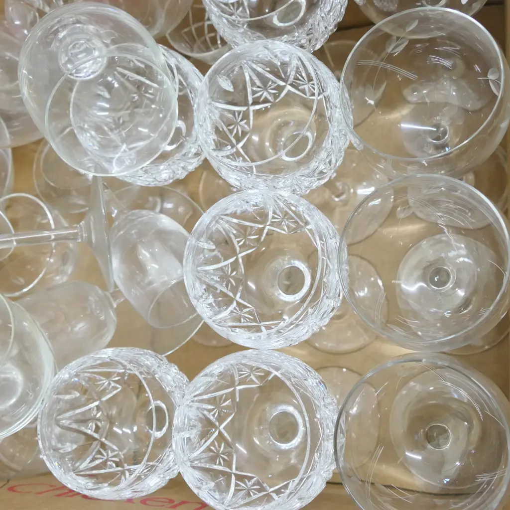 LOT ASST CRYSTAL GLASSES Image 1++