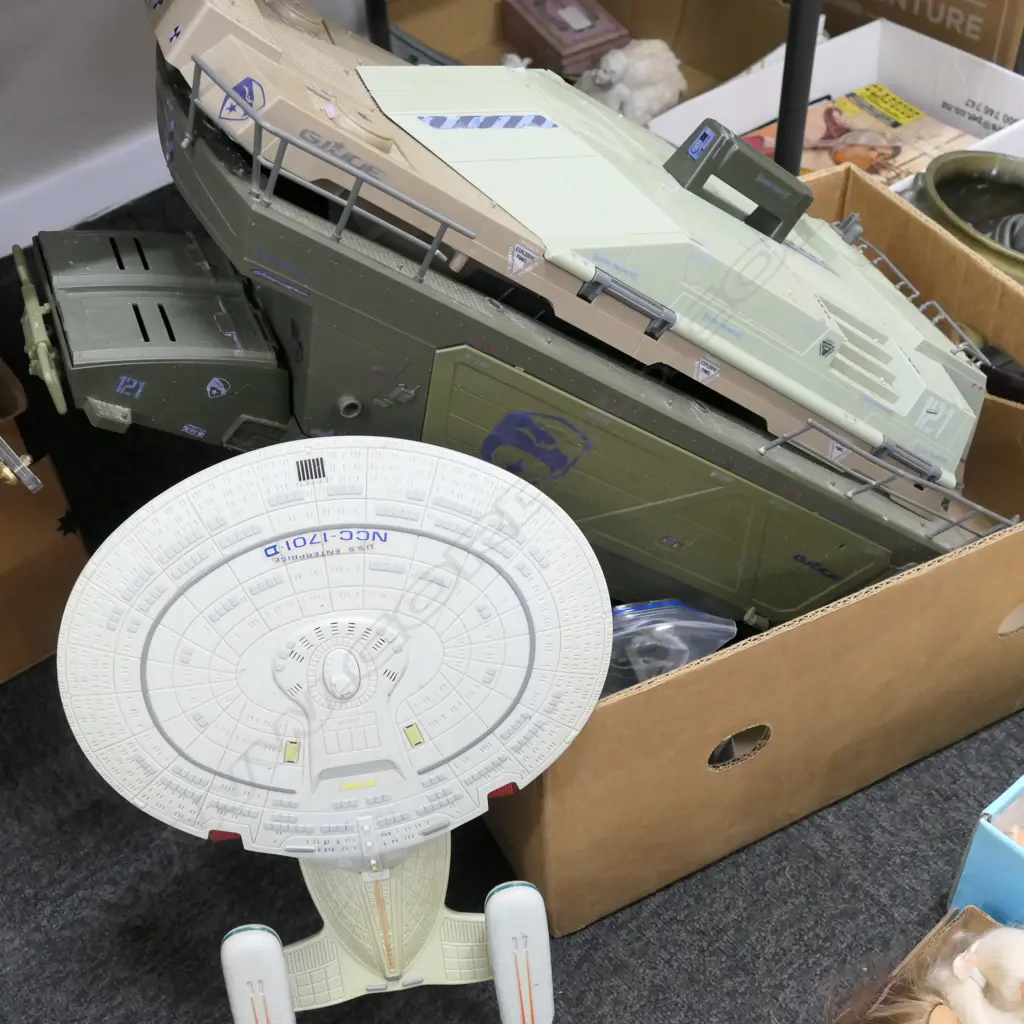 BOX LOT GI JOE AND STAR TREK TOYS Image 1++