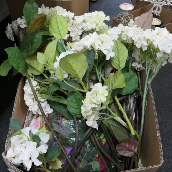 LOT ASST ARTIFICIAL FLOWERS