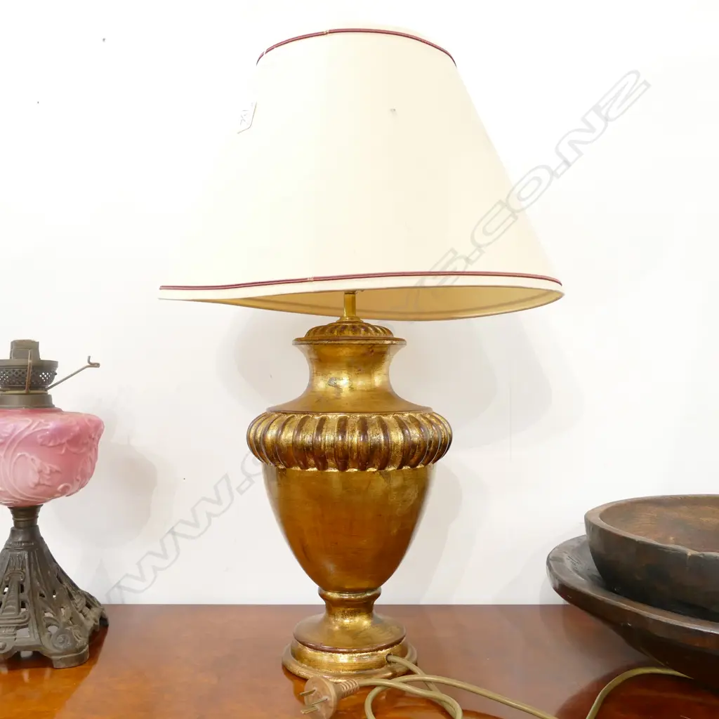 GILT LAMP 640MM H Image 1++