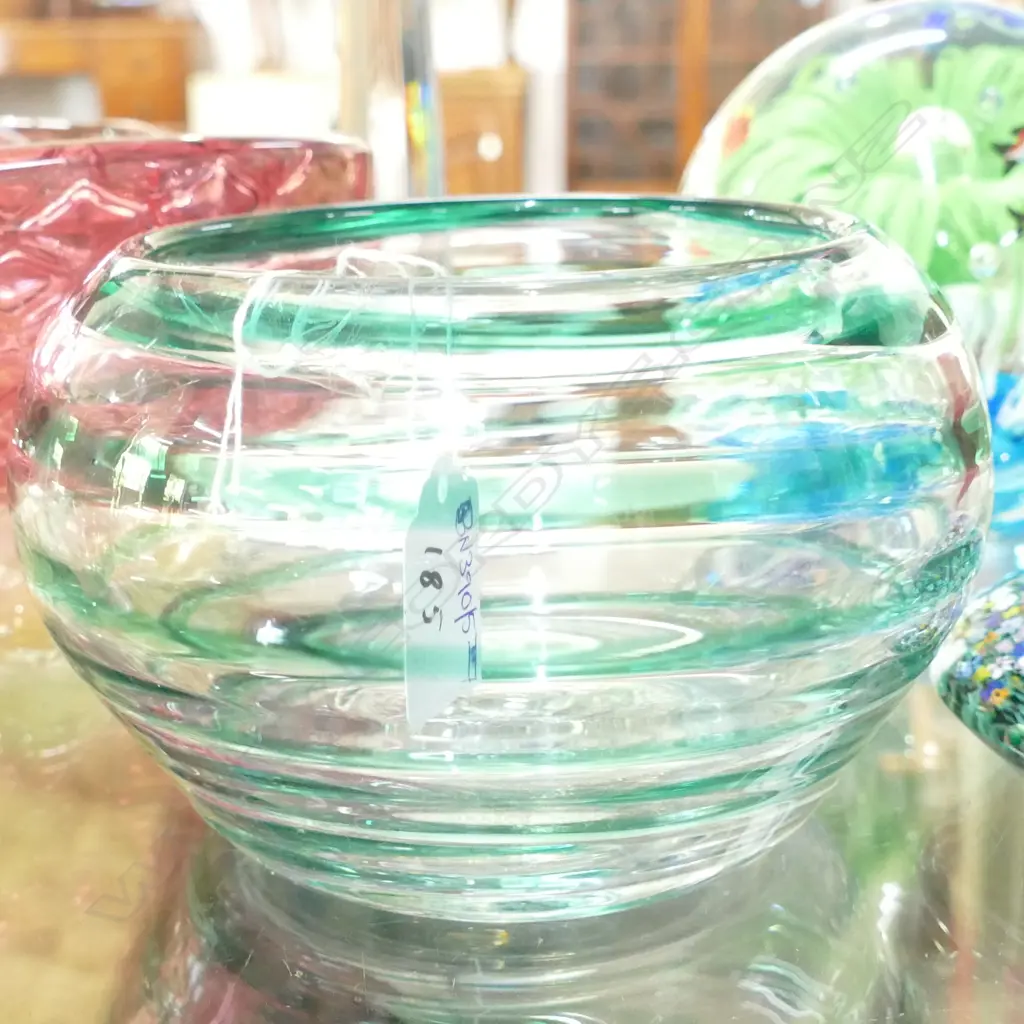 BLENKO GLASS BOWL 160MM DIA Image 1++