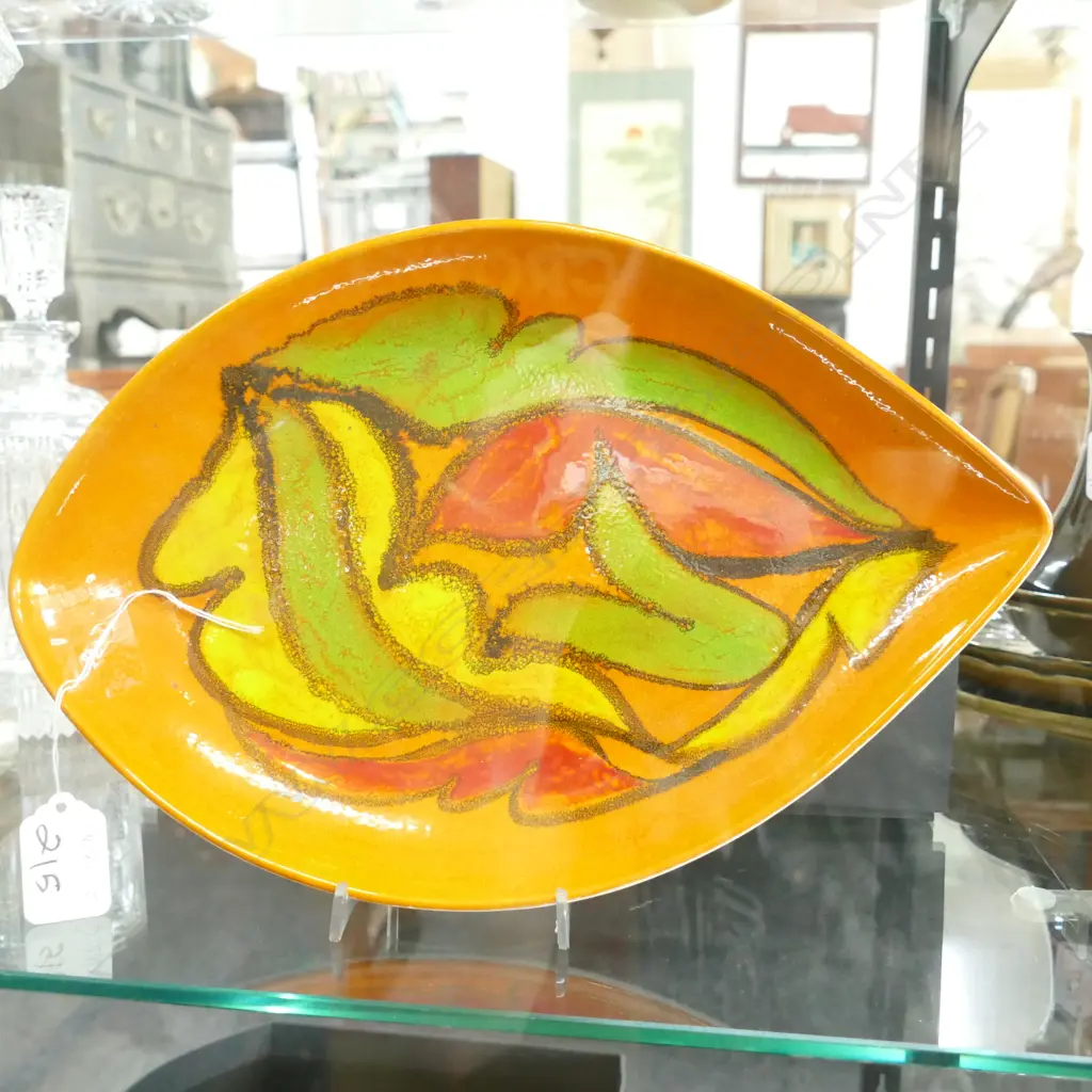 POOLE DISH  Image 1++