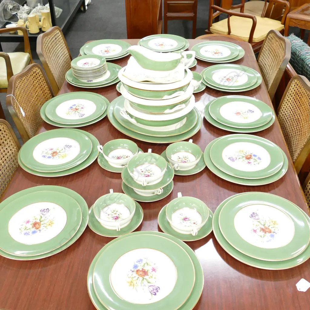 W/WOOD MIRANDA PART DINNER SERVICE Image 1++