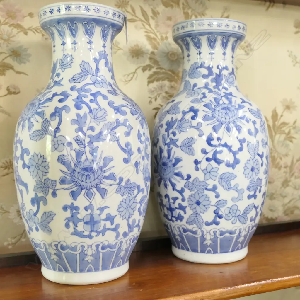 PR CHINESE VASES 300MM H X 97MM DIA Image 1++