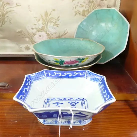 3 CELADON CHINESE BOWLS AND B/W DISH