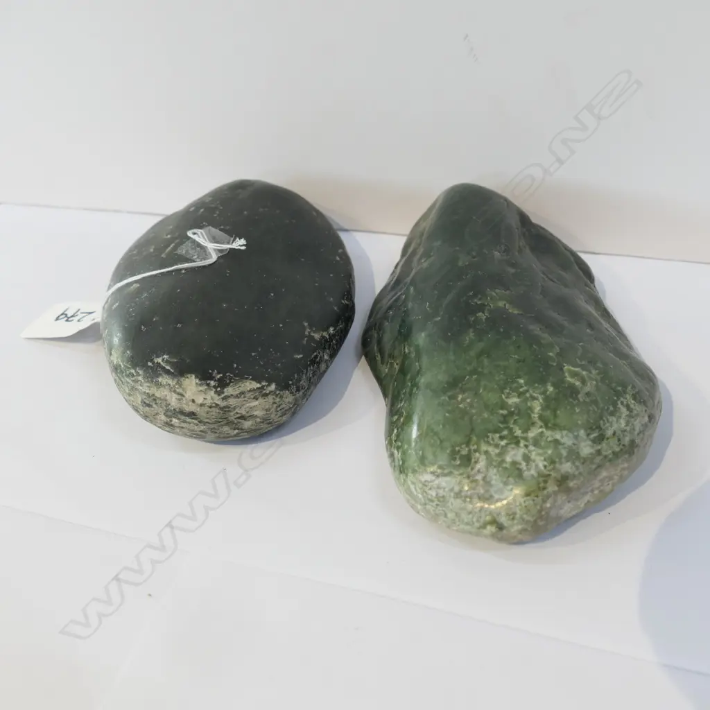 2 SMALL POUNAMU BOULDERS RIVER WORN DARK GREEN Image 1++