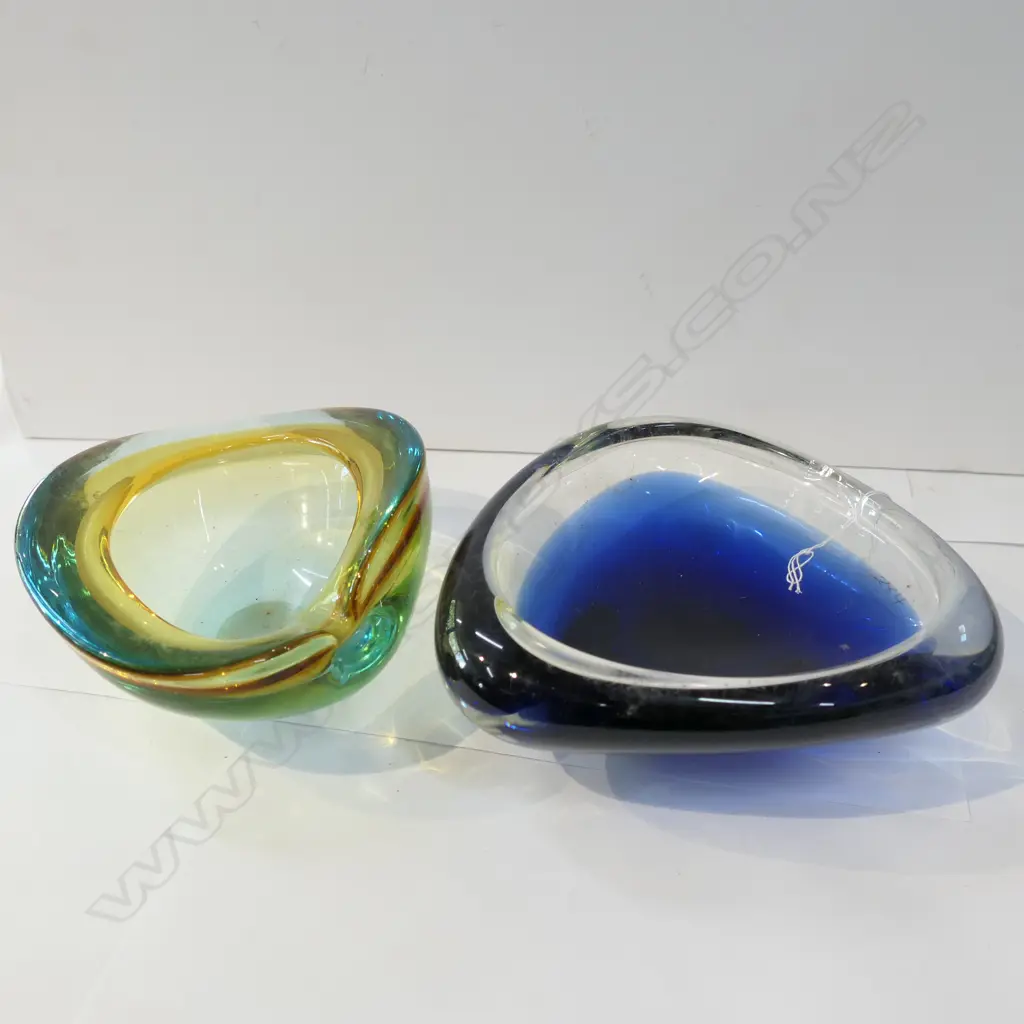 2 MURANO GLASS DISHES Image 1++