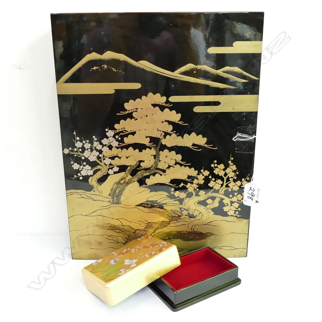 2 JAPANESE LACQUER BOXES Image 1++