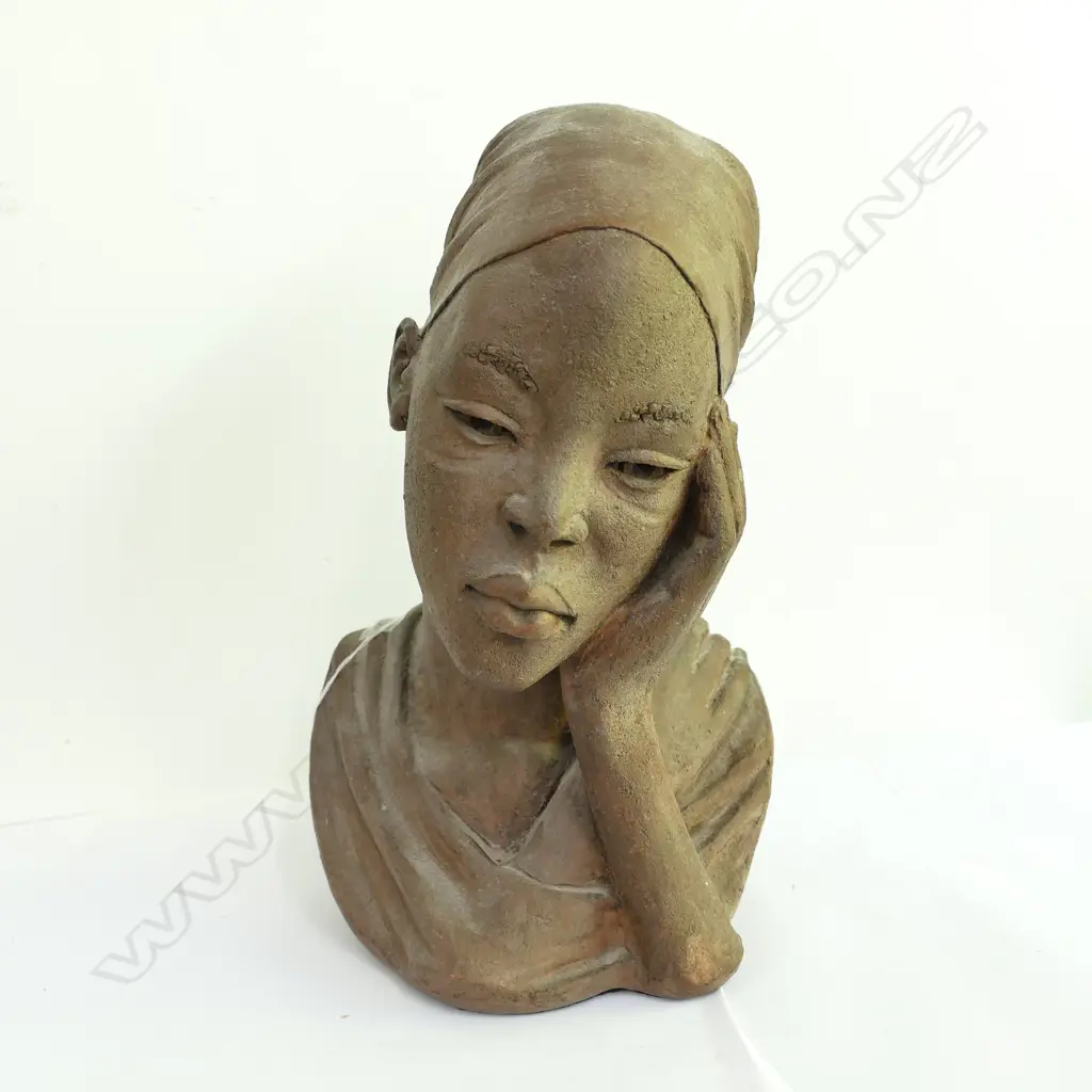 TERRA COTA HEAD OF A WOMEN SIGNED FLORA - SMALL CHIPS  Image 1++