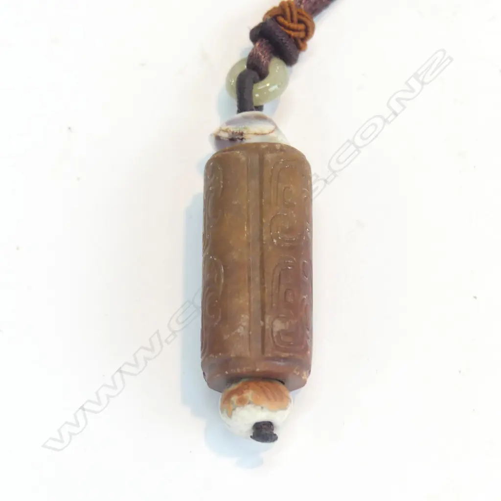 CHINESE OLD JADE FIGURED BEAD Image 1++