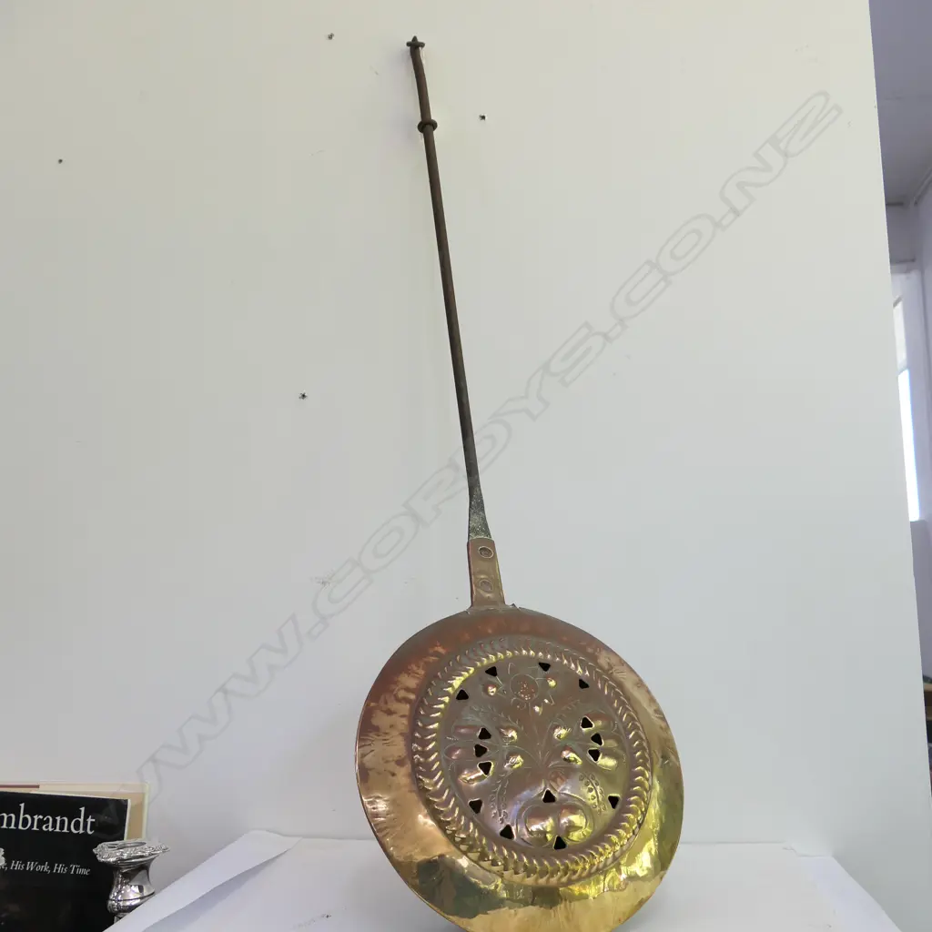 BRASS BED WARMER 930MM L Image 1++