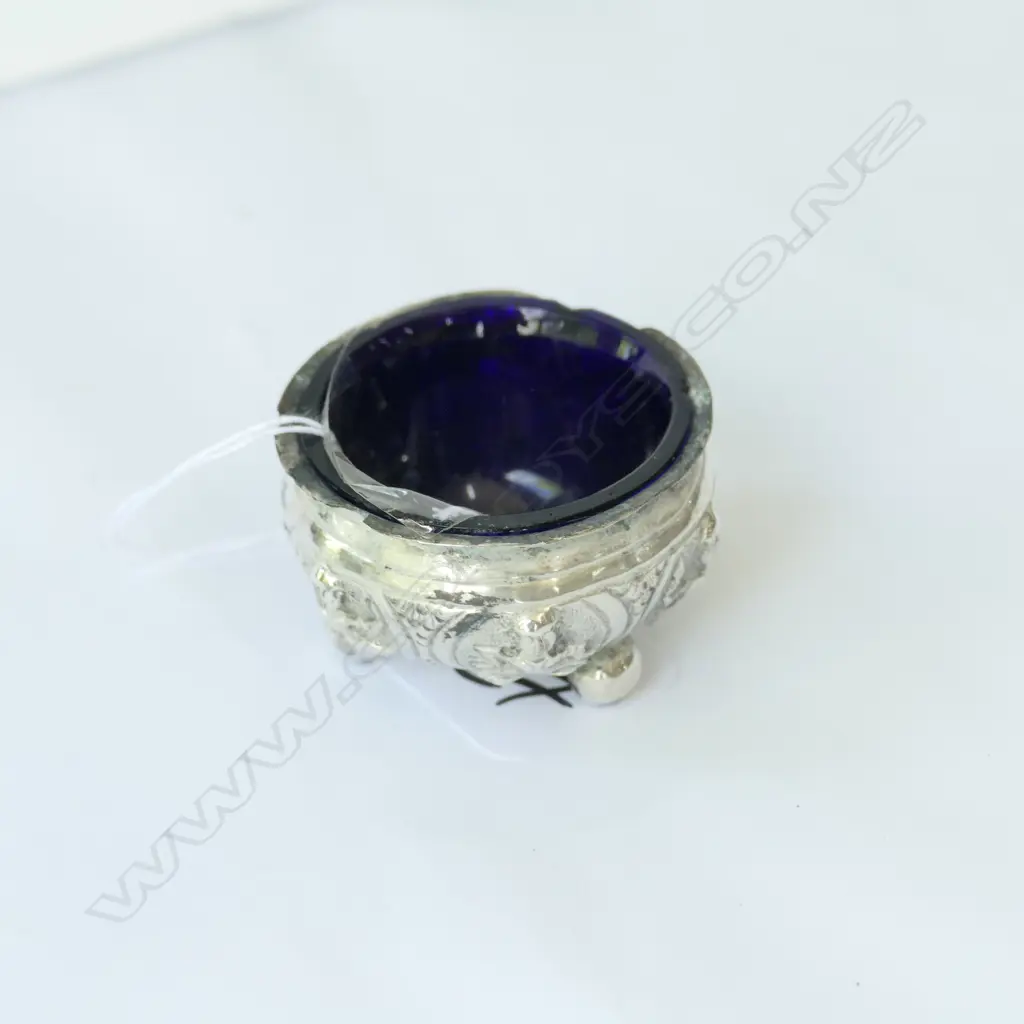 EASTEN SILVER SALT AND LINER Image 1++