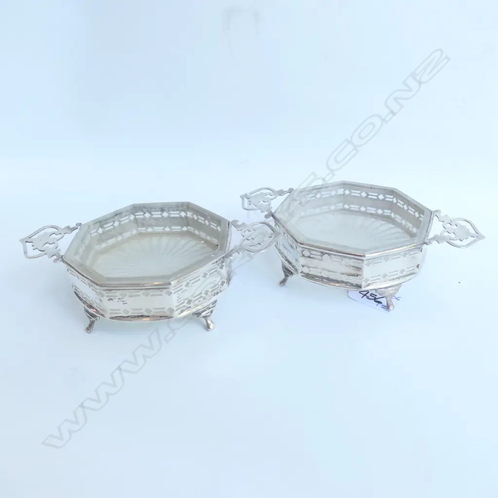 2 STG AND CRYSTAL BUTTER DISHES Image 1++