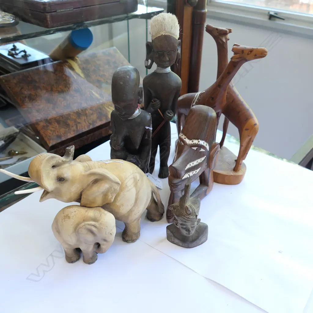 LOT ASST AFRICAN FIGURES /ELEPHANTS /GIRAFFE ETC  Image 1++