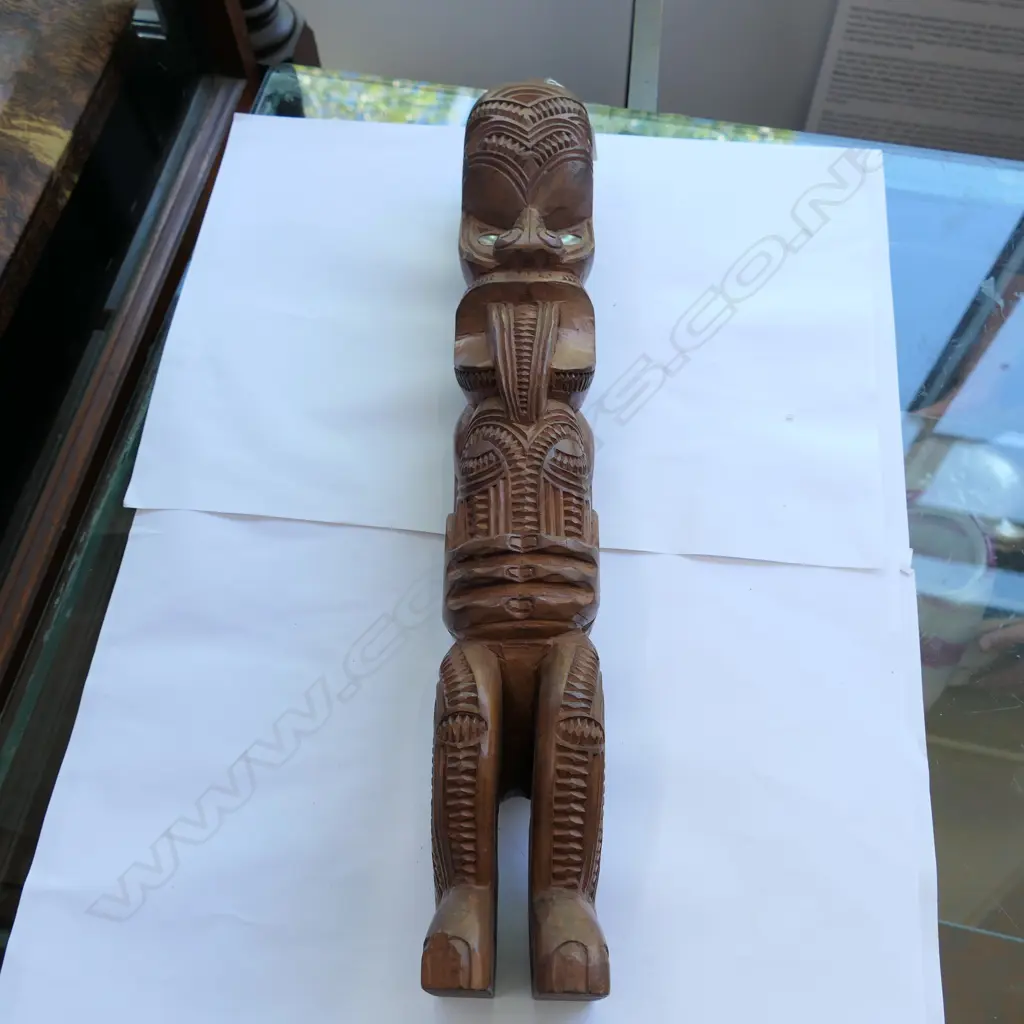 MAORI CARVED TEKOTEKO FIGURE Image 1++