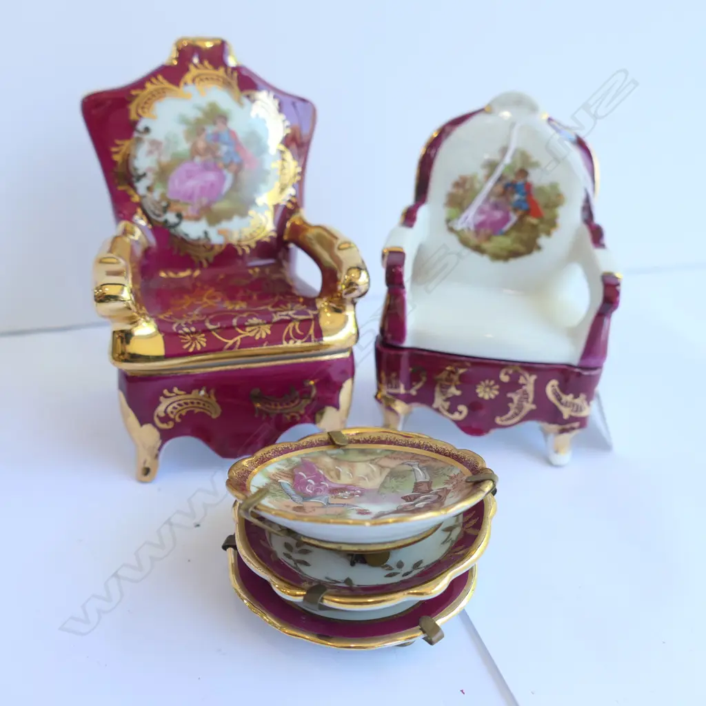 LIMOGES 2 CHAIR TRINKET BOXES + 3 PLATES Image 1++