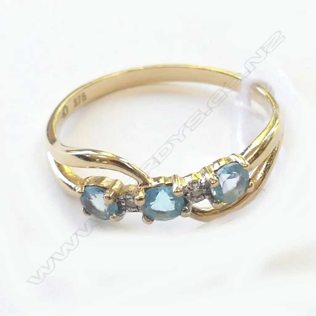 9CT AQUA/DIAMOND DRESS RING 1.7 GMS Image 1++