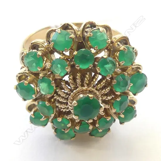 14CT Y IMITATION EMERALD COCKTAIL RING 7.1 GMS