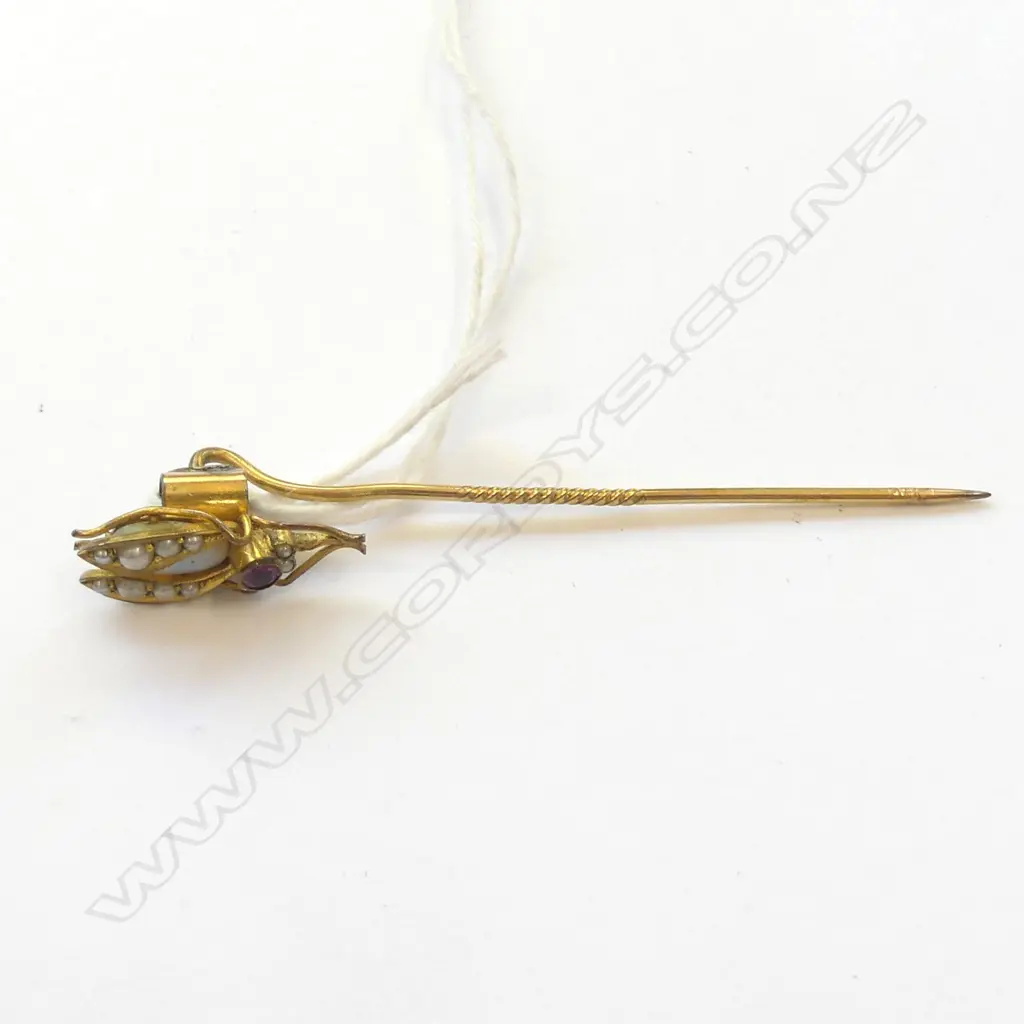 STICK PIN with OPAL & PEARL FLY Image 1++