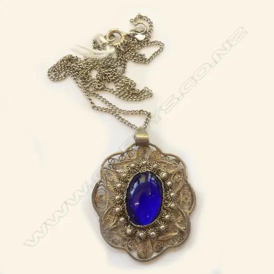 SILVER FILIGREE & BLUE STONE PENDANT AND CHAIN