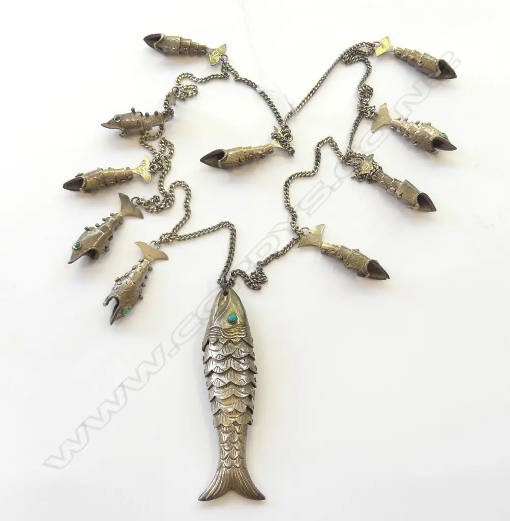 IMPRESSIVE S/SILVER ARTICULATED FISH NECKLACE, STAMPED 925 Image 1++