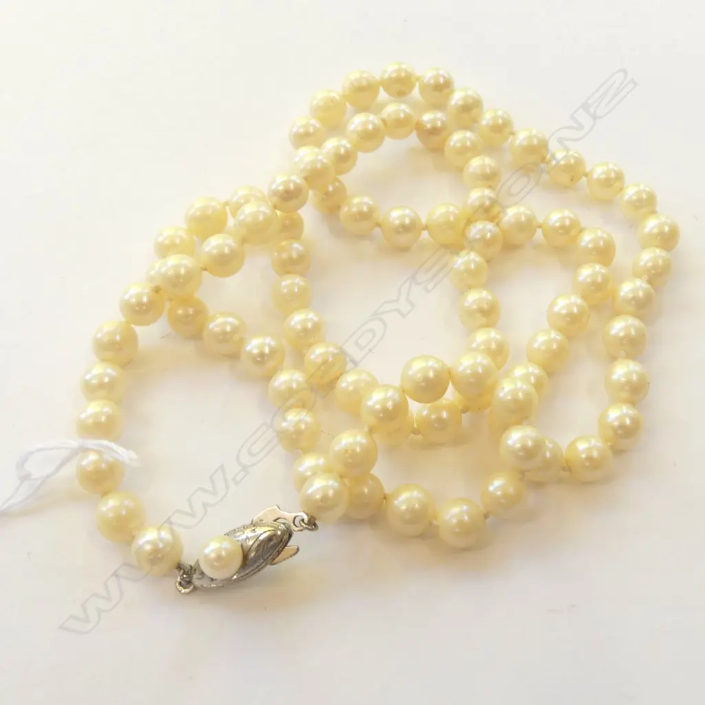 CULTURED PEARL NECKLACE Image 1++