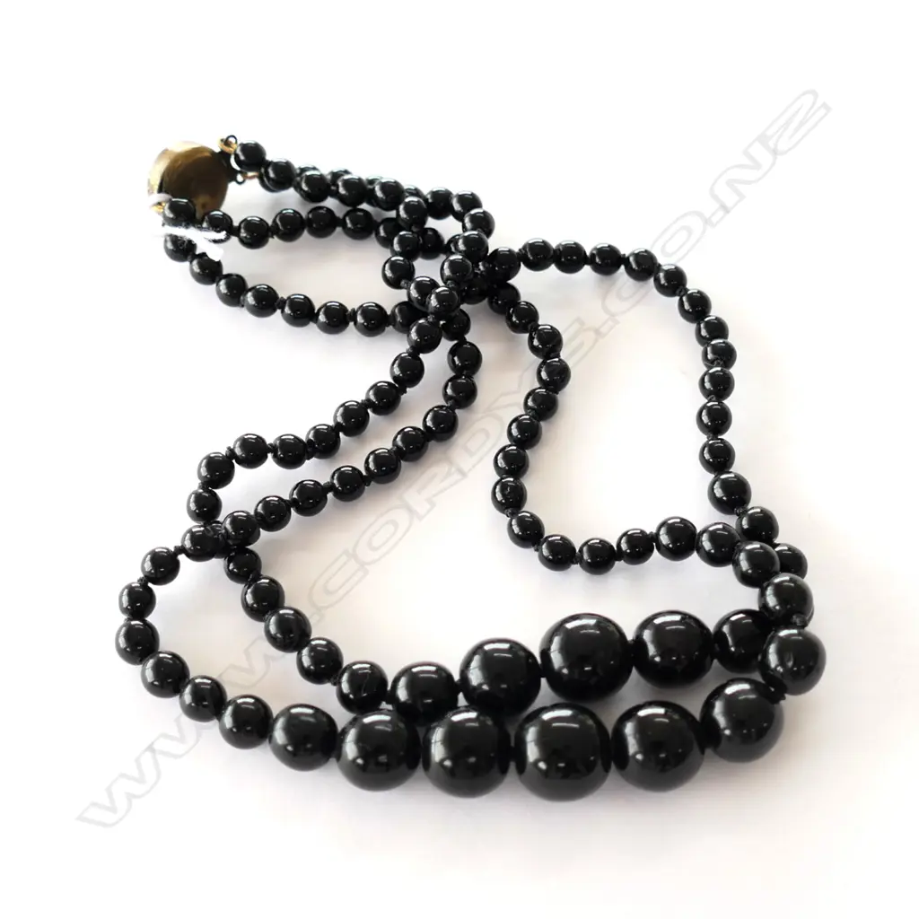 BLACK GLASS BEADS DOUBLE STRING NECKLACE Image 1++