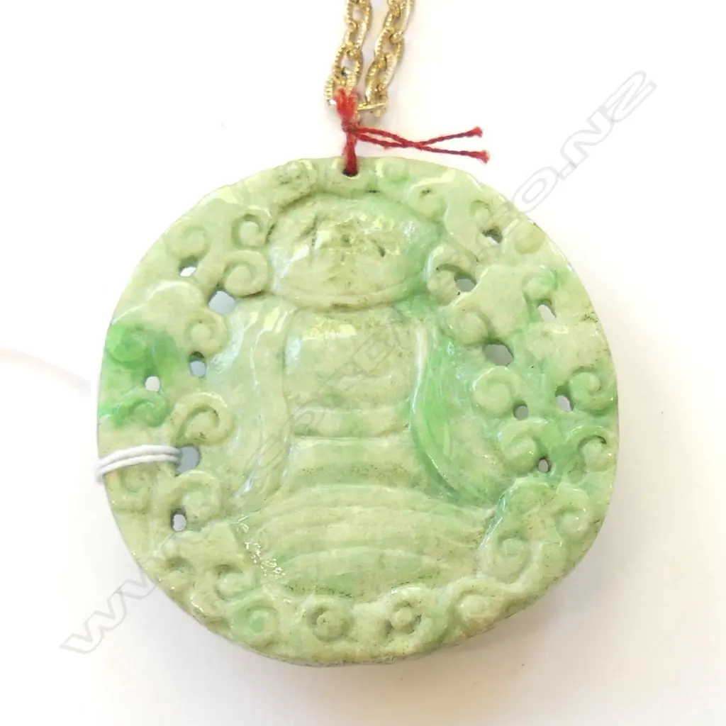 LARGE CARVED JADE-LIKE BUDDHA PENDANT ON CHAIN Image 1++