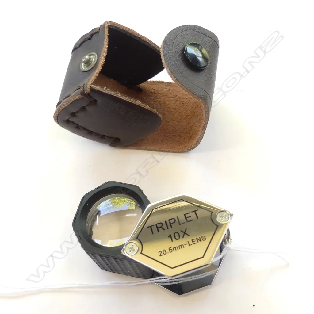 TRIPLET 10X JEWELLER'S MAGNIFYING GLASS 20.5mm LENS, w LEATHER POUCH  Image 1++