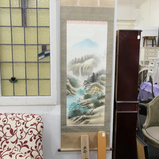 JAPANESE KAKEJIKU (HUNG SCROLL), IN ORIGINAL BOX (175)