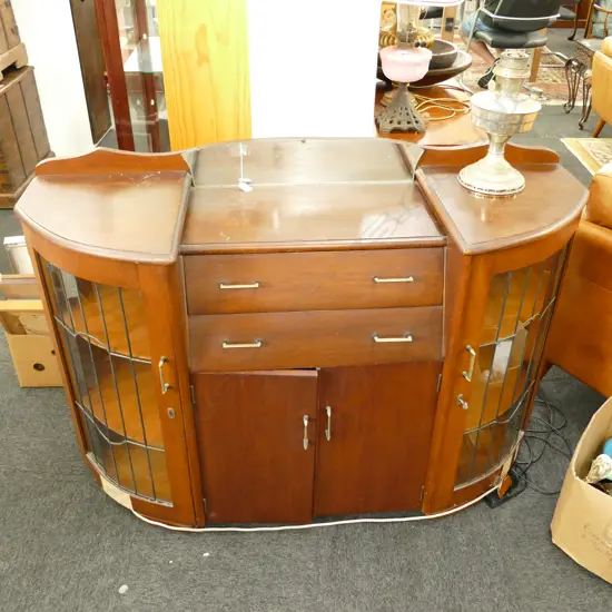 OAK LEADLIGHT SIDEBOARD (1335MM WIDE) )