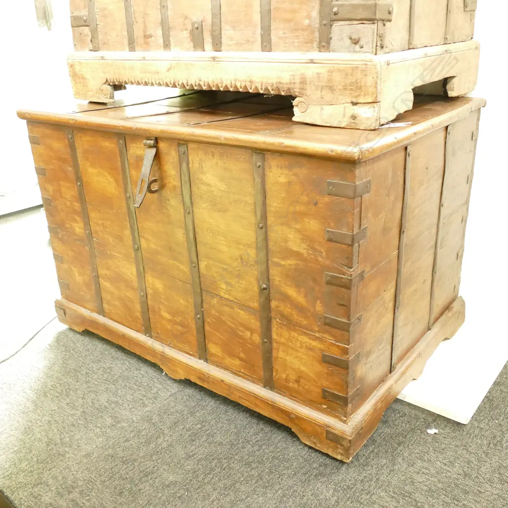 OLD EASTERN HINGED LID TRUNK METAL BOUND Image 1++