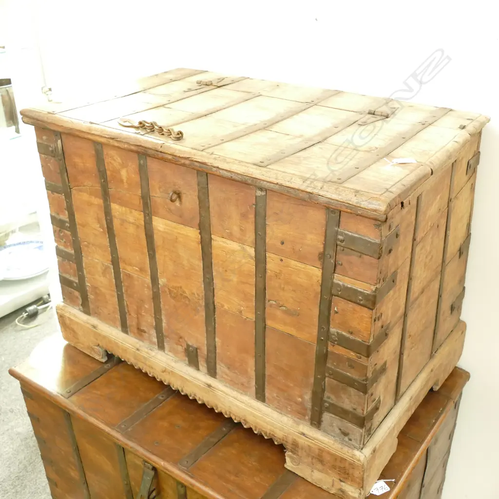 OLD EASTERN HINGED LID TRUNK METAL BOUND Image 1++