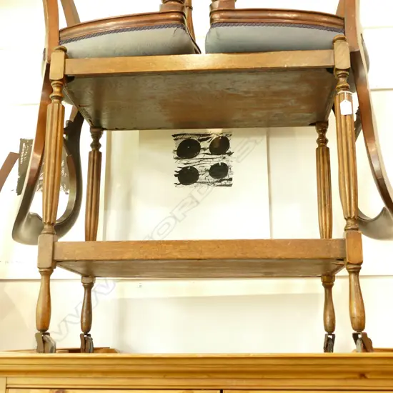 OAK VENEER TEA TROLLEY - 730MM H X 710MM L X 410MM W