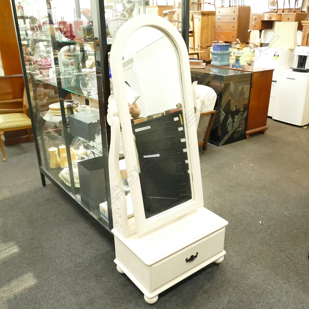 WHITE PAINED CHEVAL MIRROR Image 1++