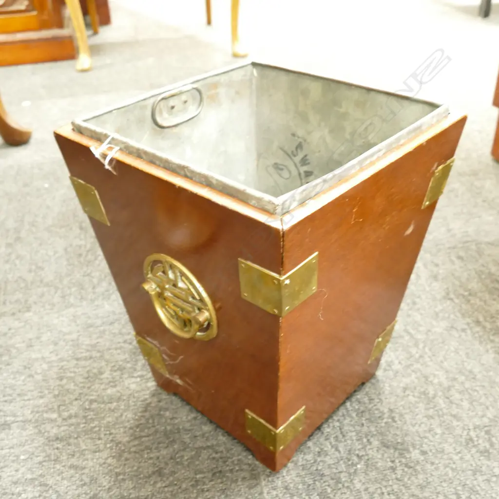 CHINESE TEAK WASTEPAPER BIN Image 1++