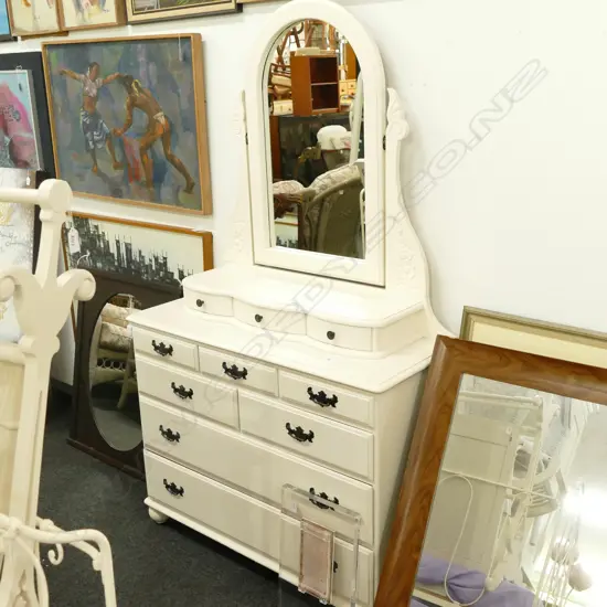 WHITE PAINTED DRESSING TABLE 