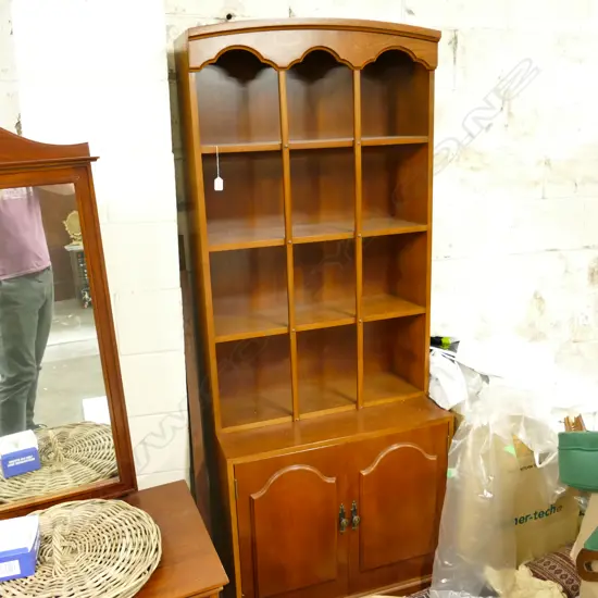 MAHOGANY DIPSLAY CABINET