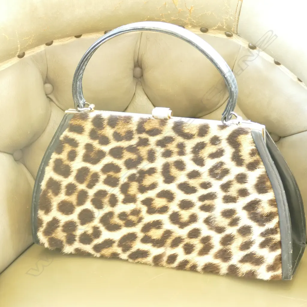 VINTAGE LEOPARD SKIN & BLACK LEATHER HANDBAG Image 1++