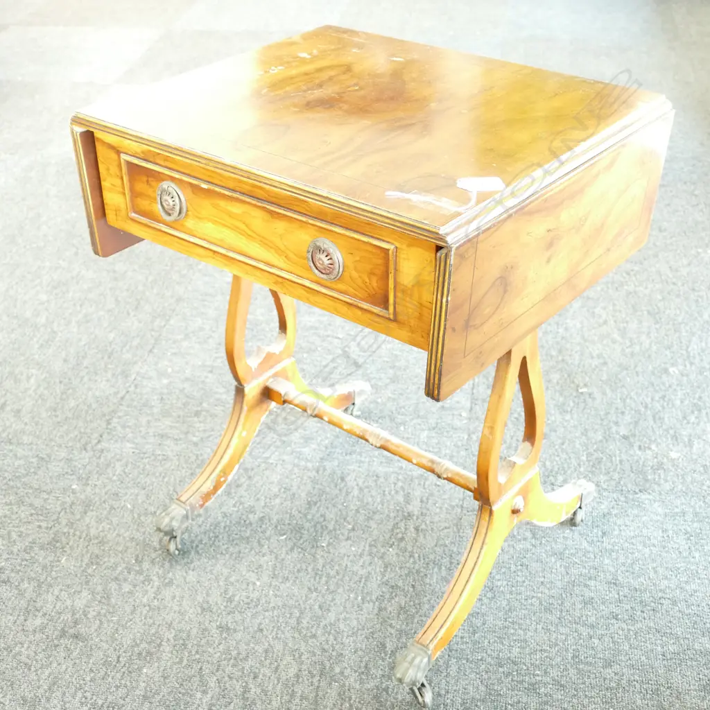 SMALL DROP LEAF SIDE TABLE Image 1++