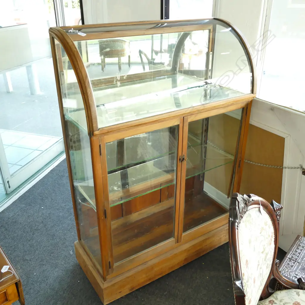 EARLY 20TH CENTURY BOW TOPPED GLASS DISPLAY CABINET H. 1410MM Image 1++